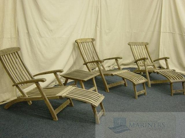 3 Outdoor TEAK WOOD LOUNGE / POOL CHAIRS + 1 Table