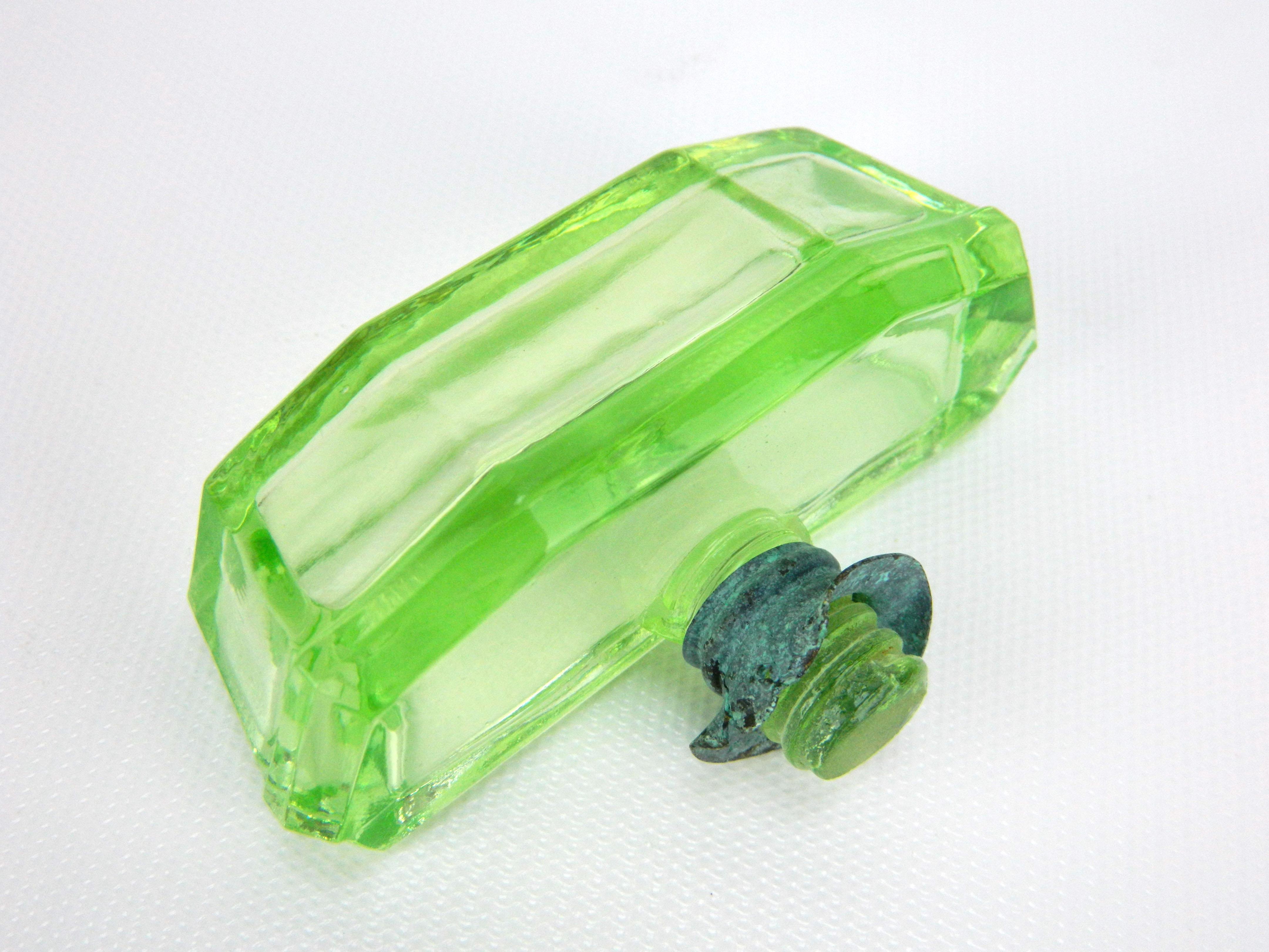Lot 2 Emerald Green Glass Drawer Handles Pulls 3/" CTC w// hardware screws