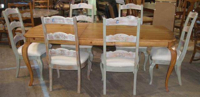 Thomasville Furniture Bridgehampton Dining Table & Hand Painted Chairs 